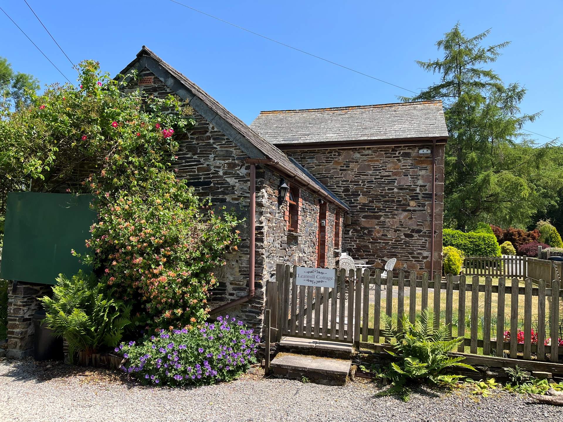 Welcome to Leat Mill Cottage.