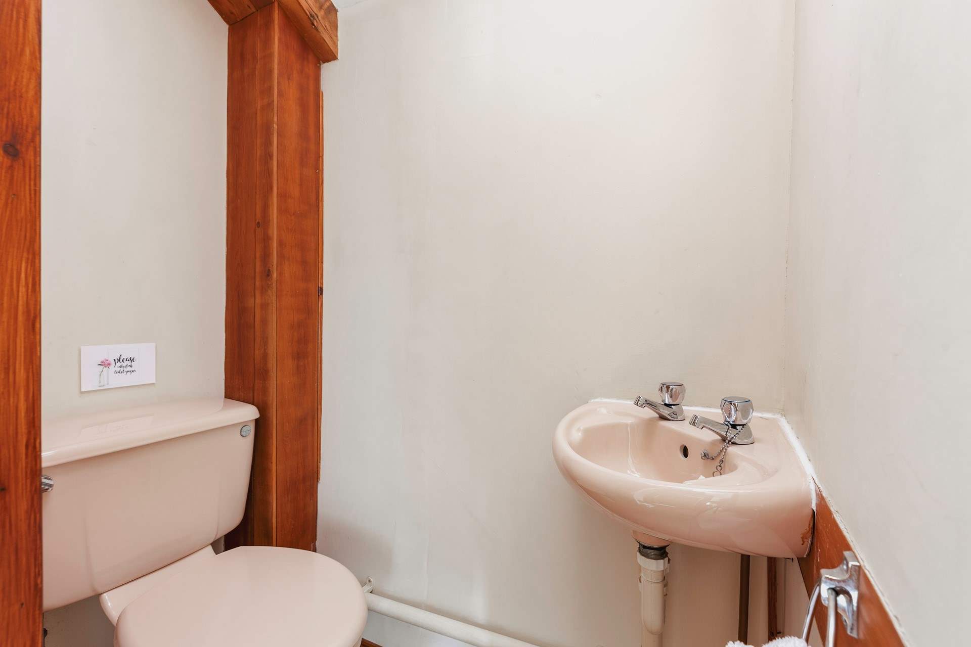 On the first floor you will find a small and compact WC and sink. 