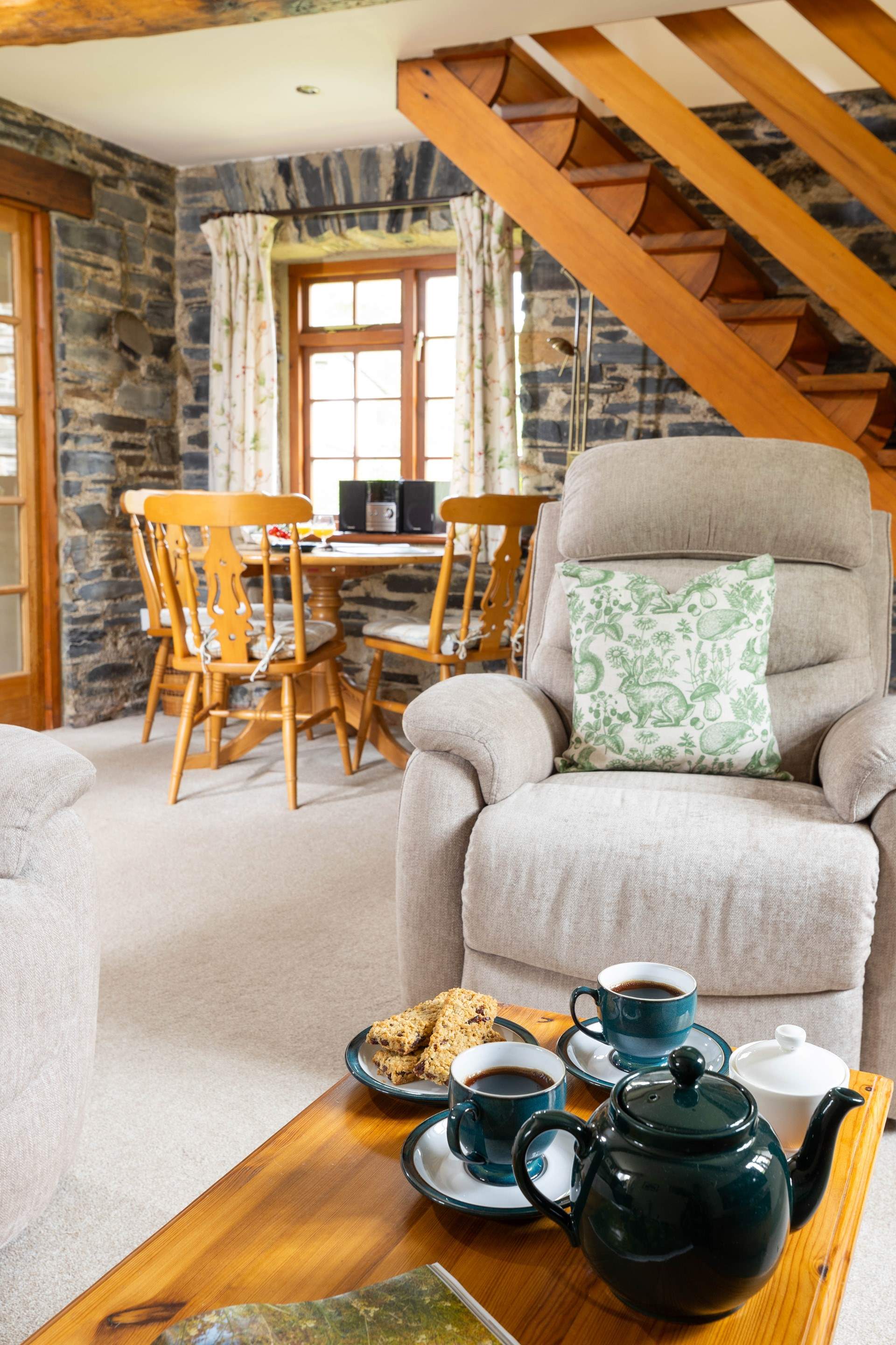 The perfect spot to enjoy a cuppa as the birds wake up. 