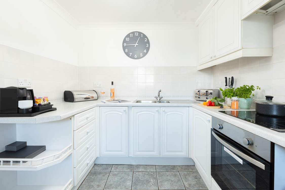 There's plenty of space in the kitchen for the chef to cook up a holiday feast.