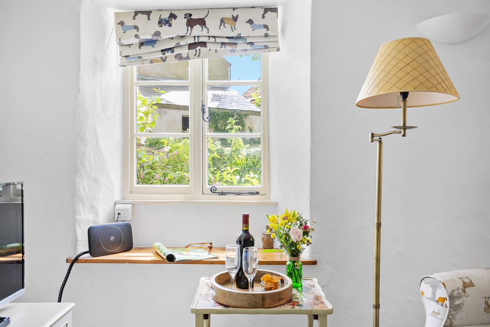 A window to the front of the cottage.
