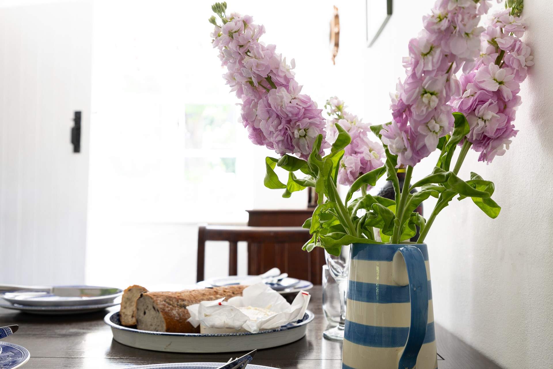 Time to relax into the holiday vibes with good food and good company. 