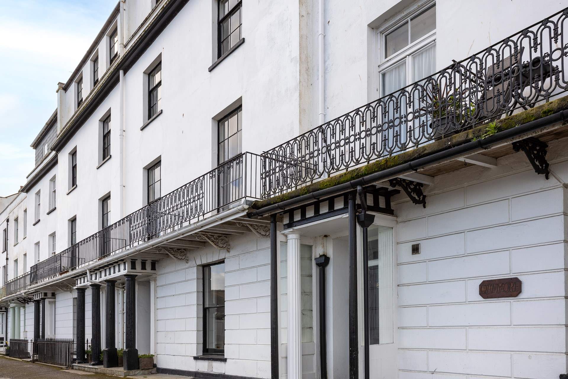 This grand old terrace perches high above Ilfracombe. 