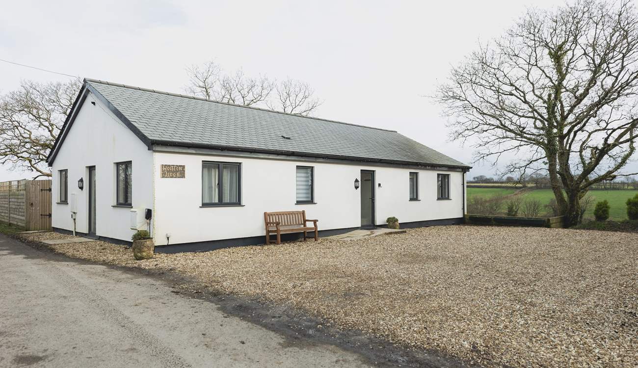 With plenty of parking........Wootton Lodge awaits.