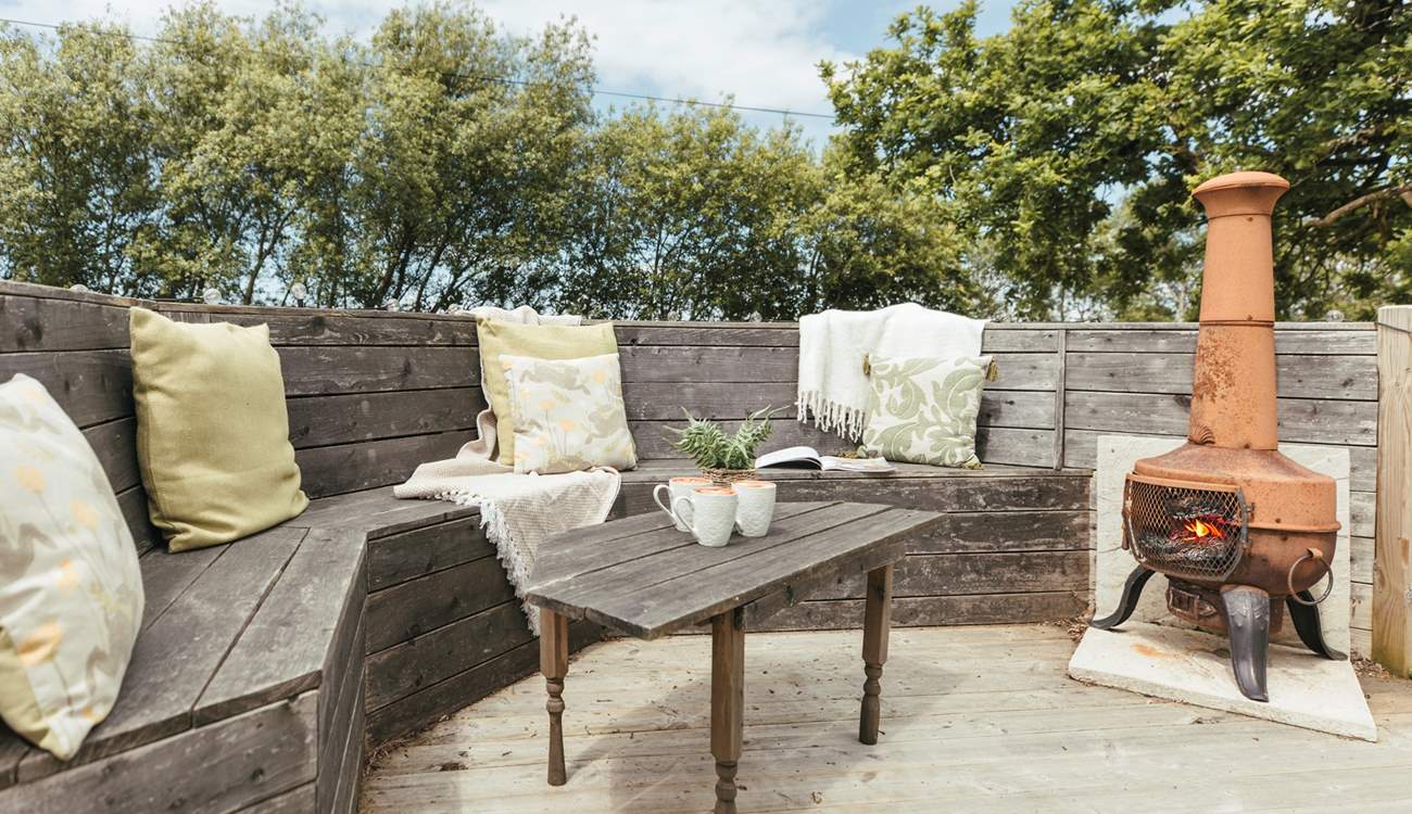 Take a pew in the tree platform and graze under the sky.