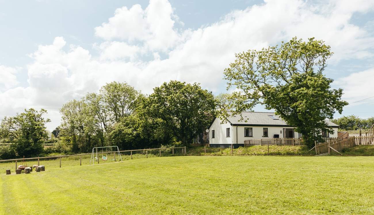 Head over the bridge and down to yet another garden. 