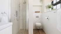 Pretty en suite to bedroom 1.