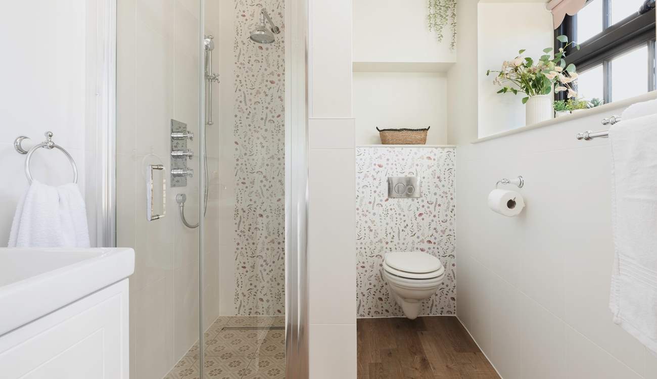 Pretty en suite to bedroom 1.