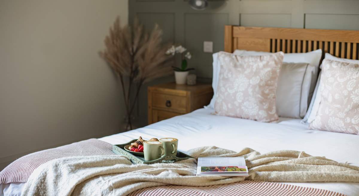 Breakfast in bed... yes please.