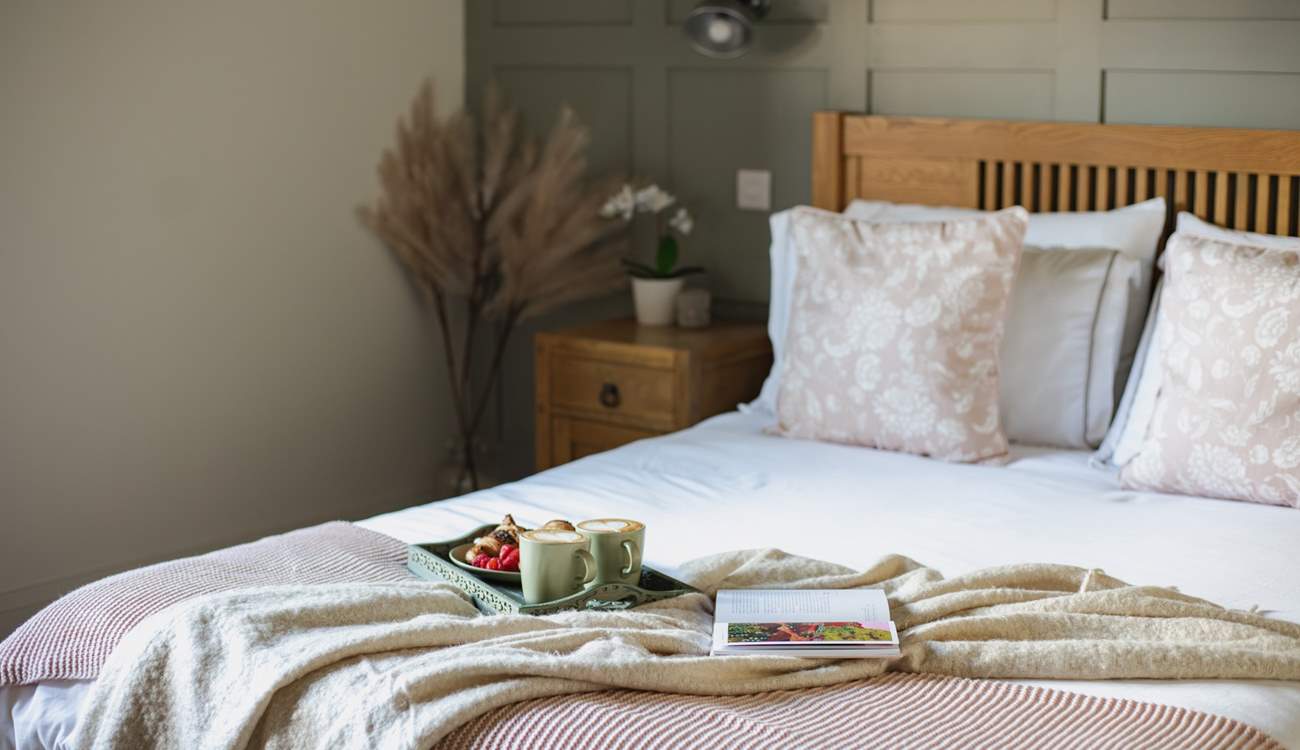 Breakfast in bed... yes please.