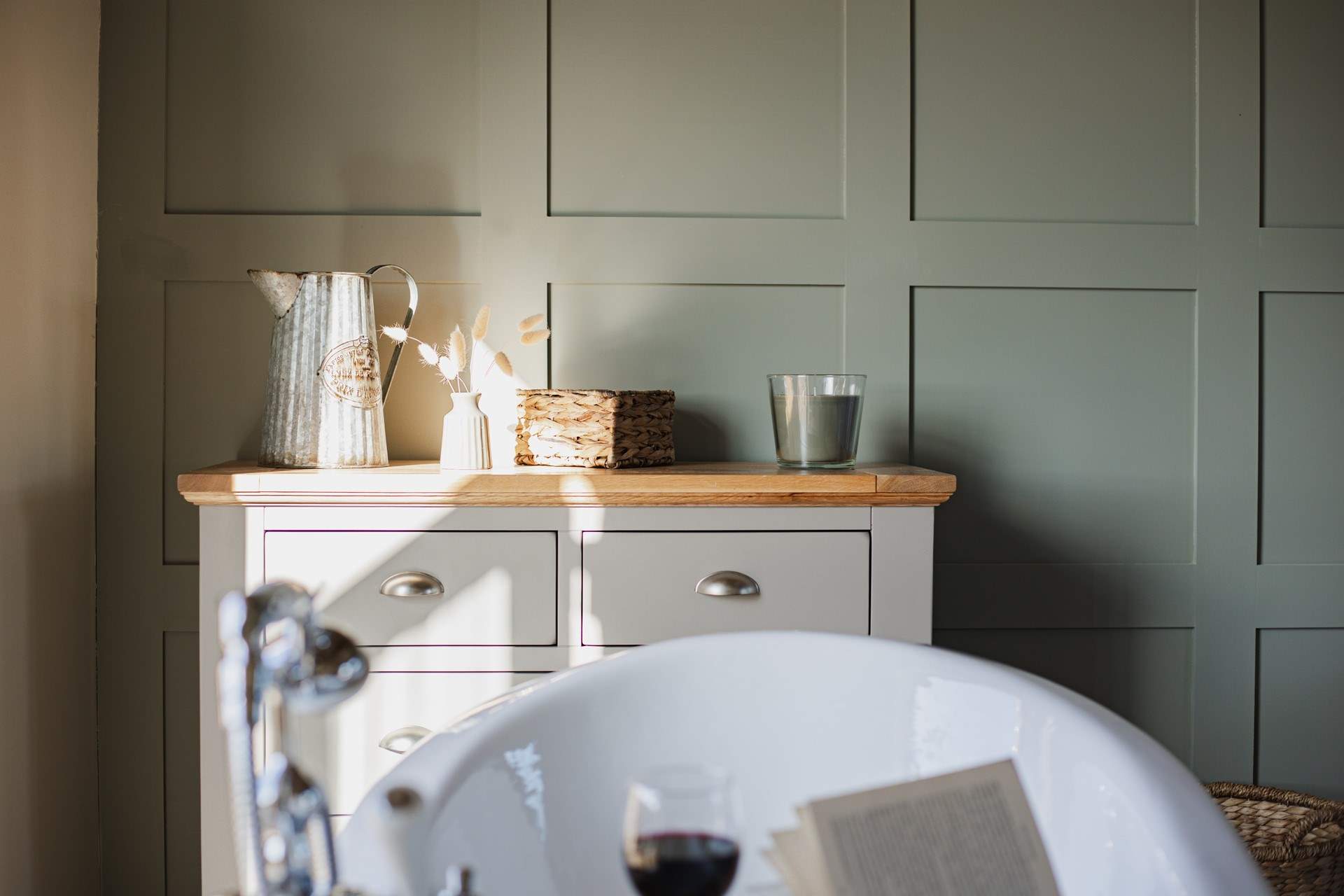 Soft palette choices add to sense of calm.