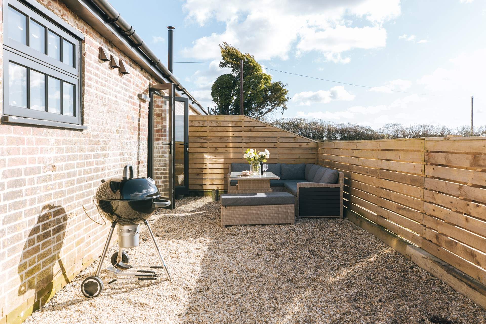 Al fresco dining awaits.