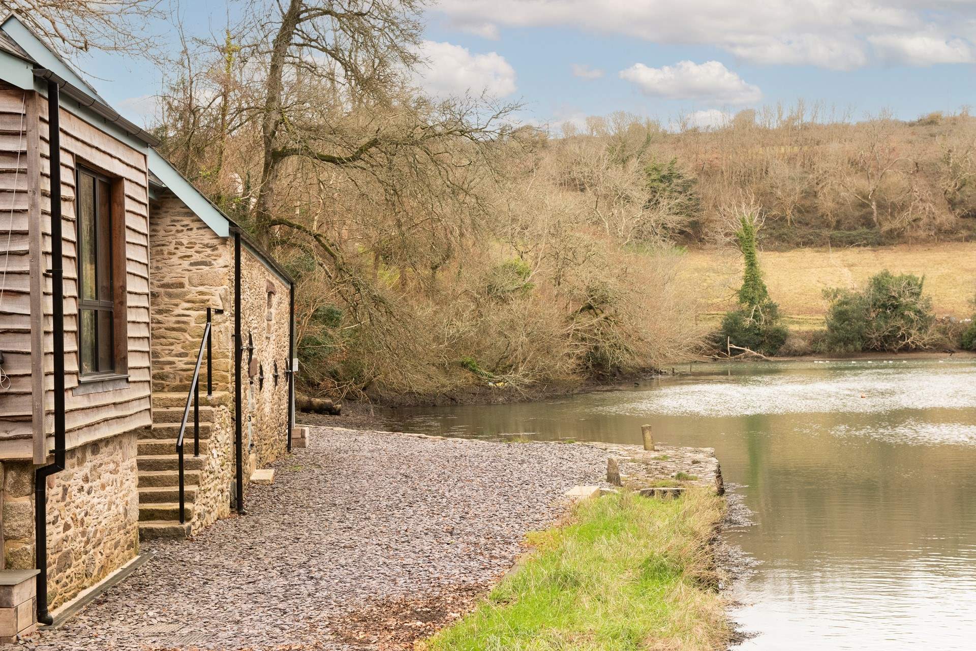 There are 11 steps to access The Boathouse.