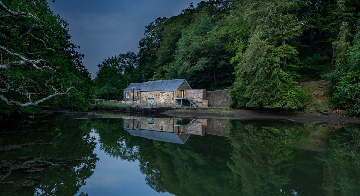 Hear the birdsong during dusk at The Boathouse. 
Photo credit, Chris Mather.