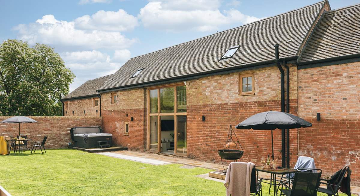 Lachlan's Barn is a contemporary and stylish bolthole.