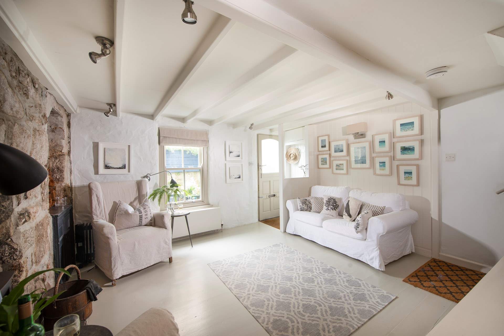 The open plan living space is just gorgeous.