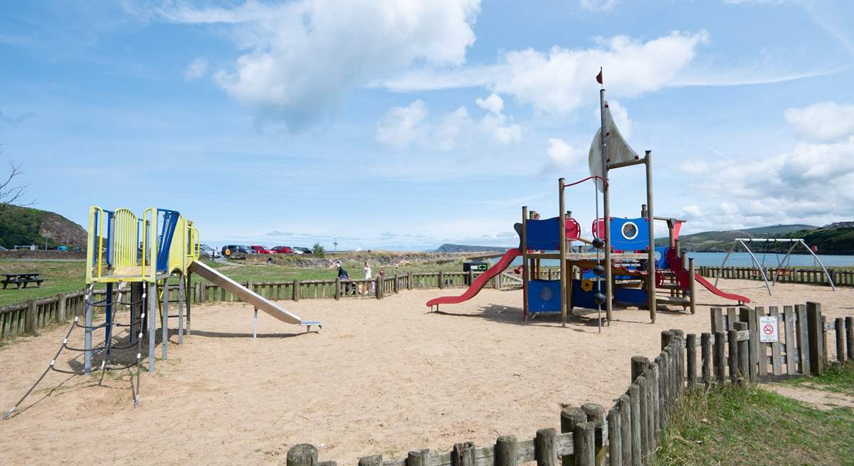 Next to the beach at Goodwick is the play park. The sea front cafe is great for a light lunch or delicious ice creams. 