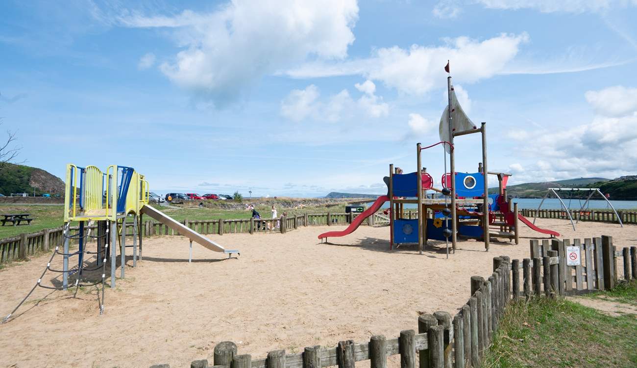 Next to the beach at Goodwick is the play park. The sea front cafe is great for a light lunch or delicious ice creams. 