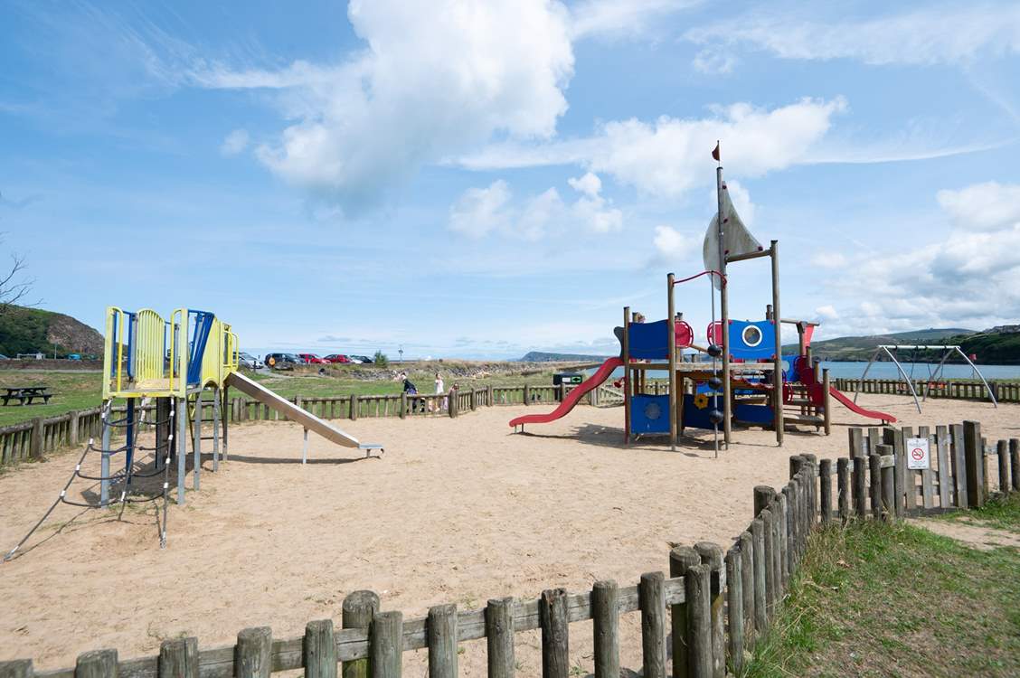 Next to the beach at Goodwick is the play park. The sea front cafe is great for a light lunch or delicious ice creams.