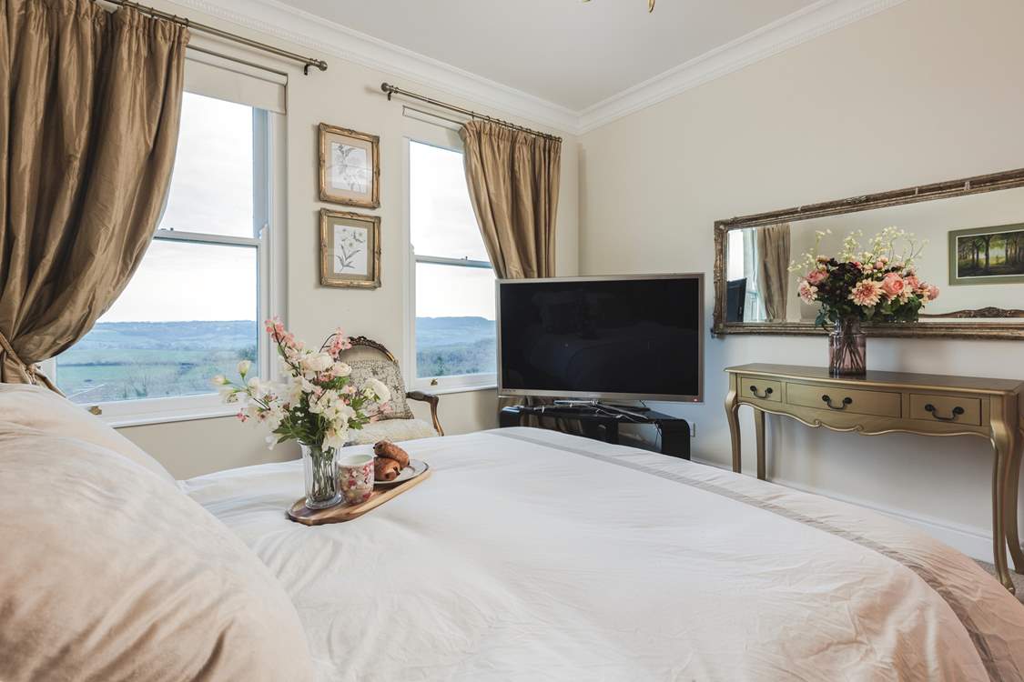 Breakfast in bed, why not you are on holiday!