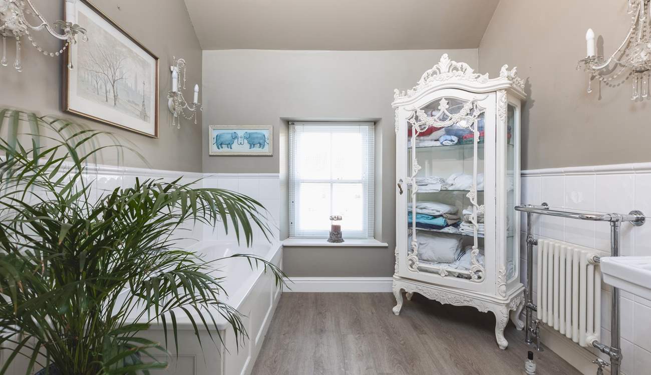 A long soak after a busy day, the pefect way to relax. 