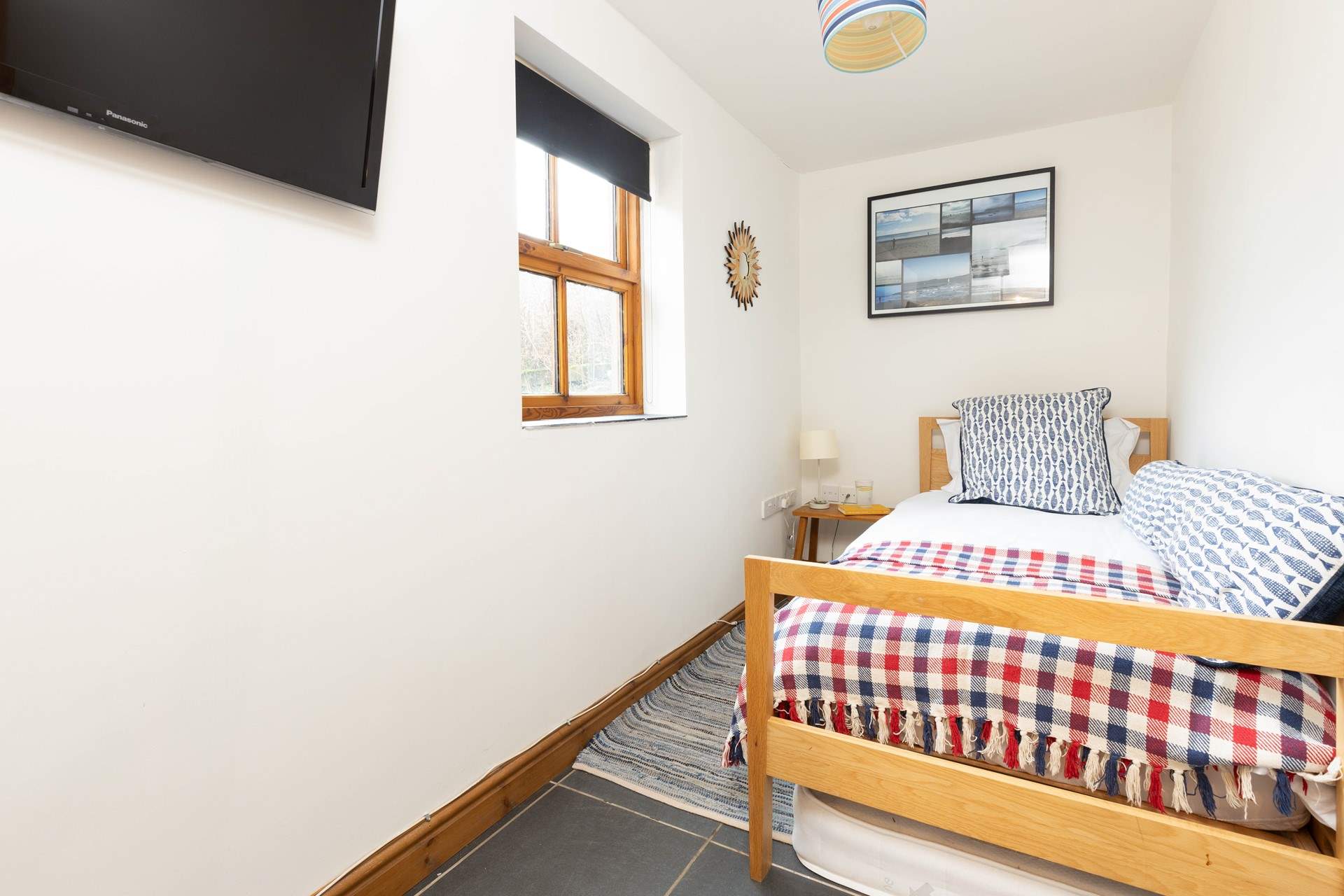 The single room with TV.