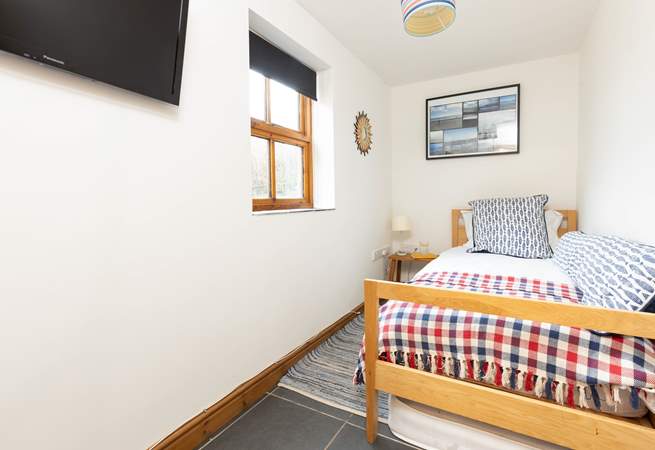 The single room with TV.