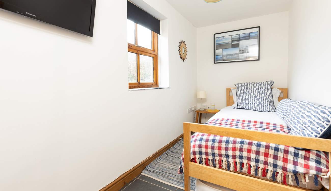 The single room with TV.