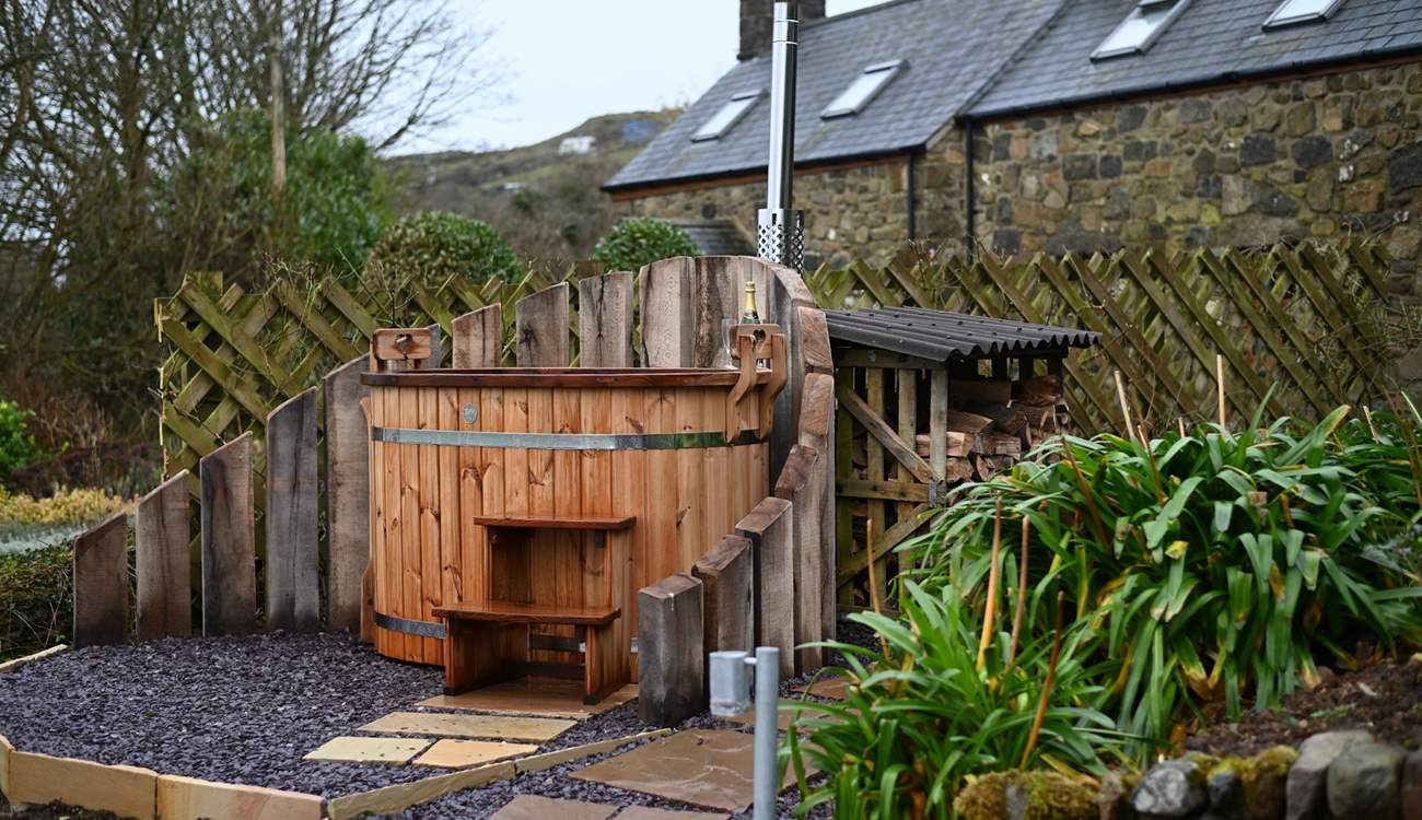 Enjoy the warming hot tub for sheer relaxation. 