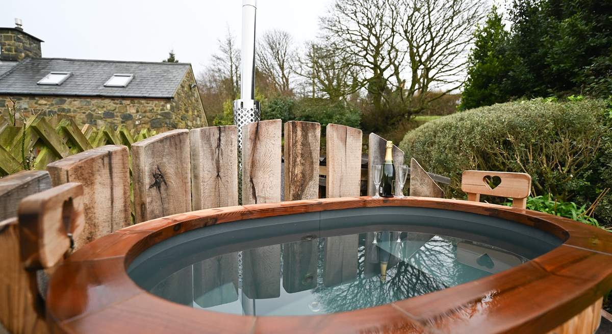 Find your bliss in the warming hot tub, soaking up the rural splendour which surrounds you. 