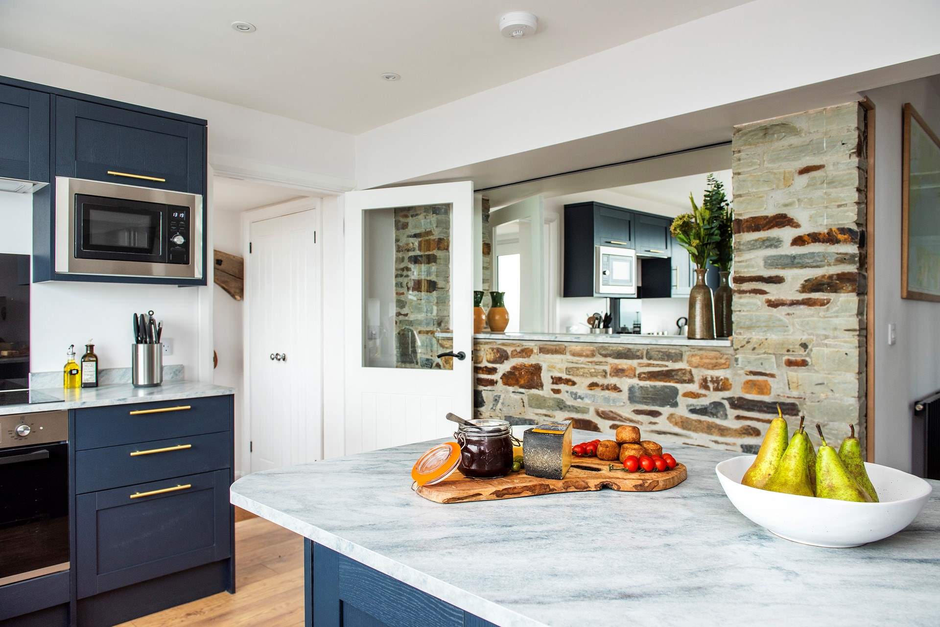 You can pitch up at the breakfast-bar for morning snacks or simply to keep the chef entertained.