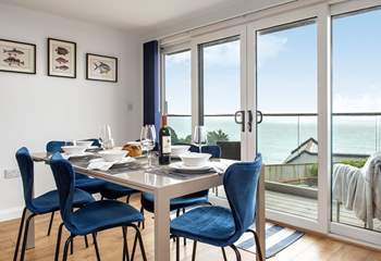 Dine in style with the ocean as your backdrop.