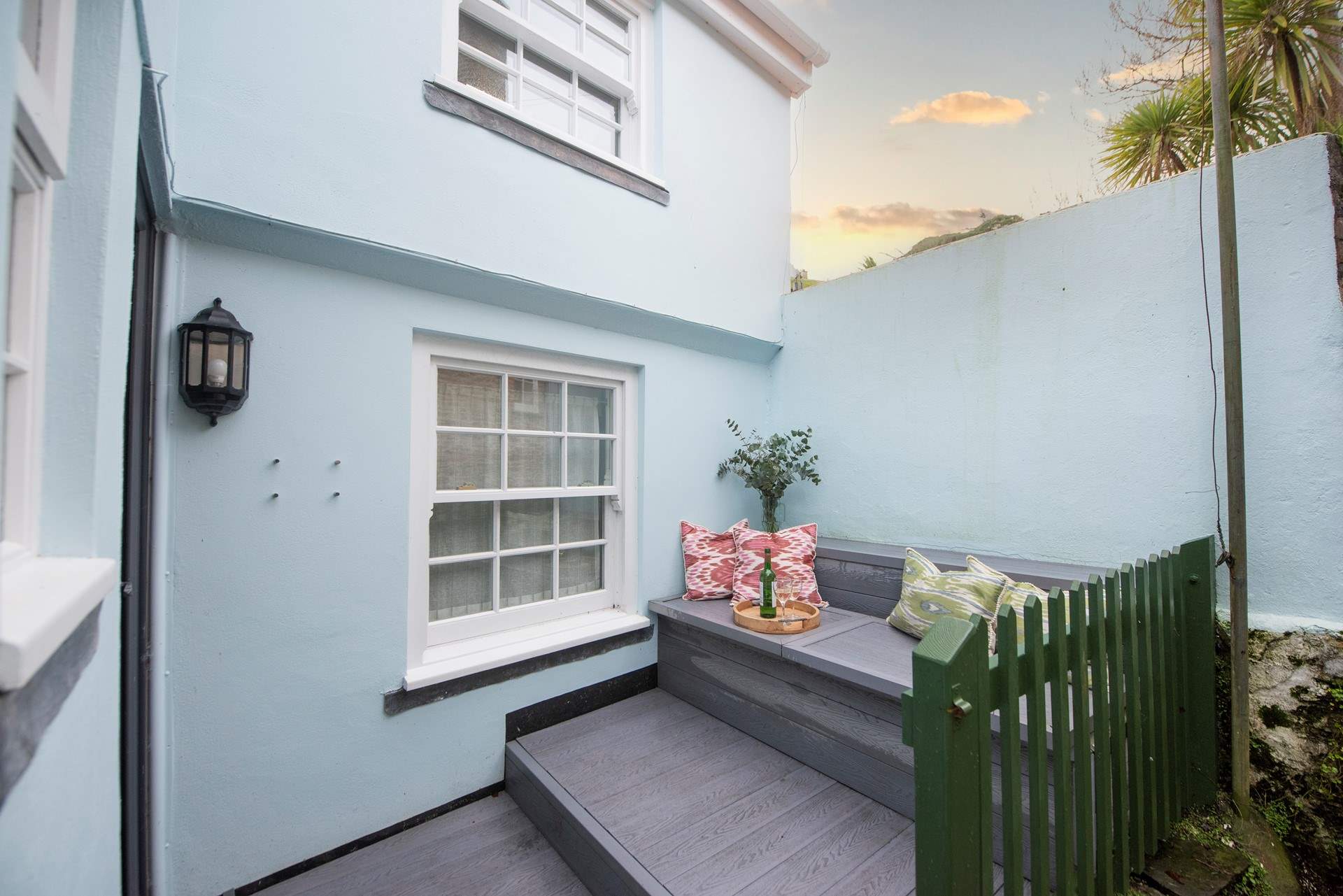 There's a bijou courtyard where you can sit out and enjoy a morning cuppa.