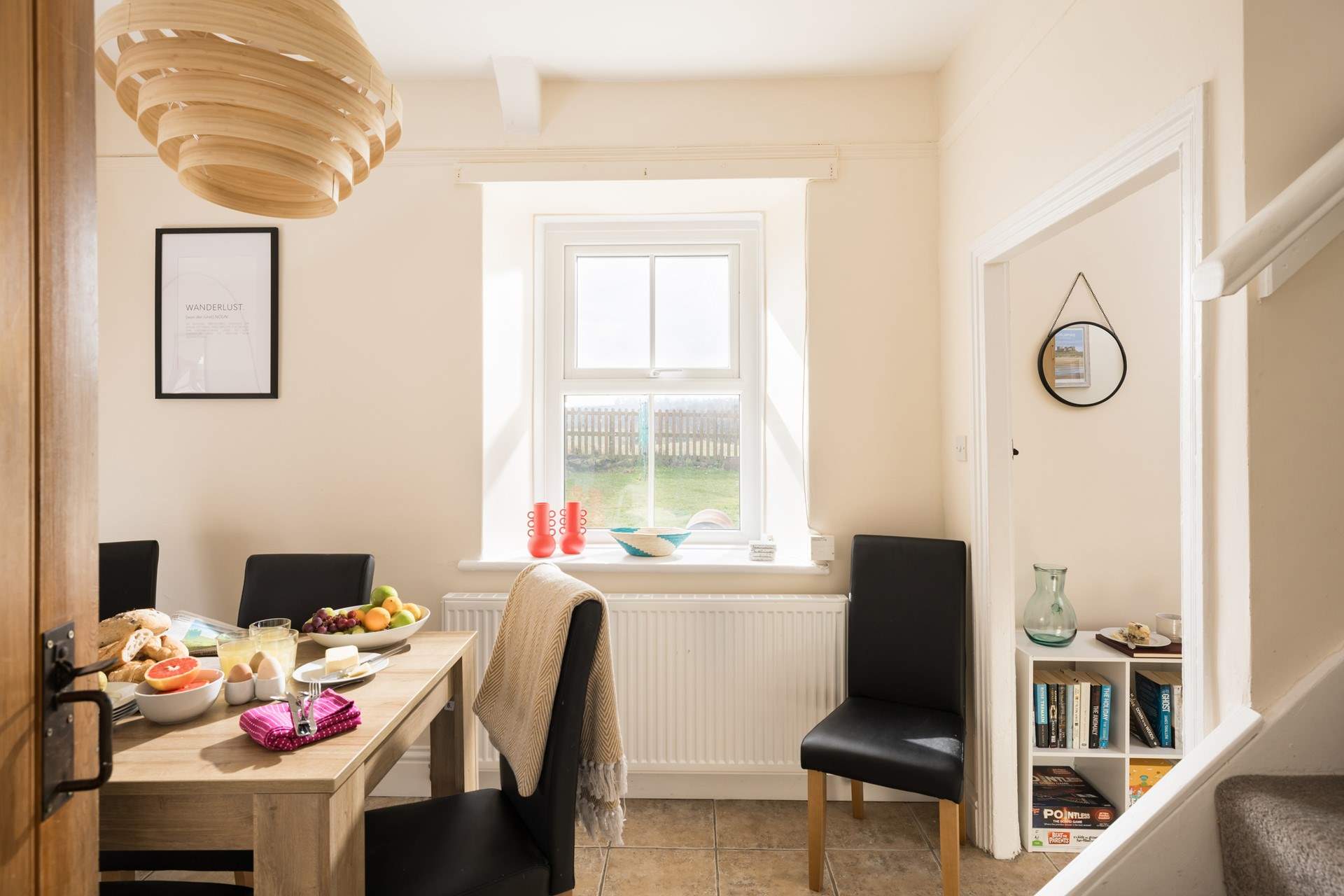 Such a sunny room with a view onto the garden and maybe a glimpse of sheep.