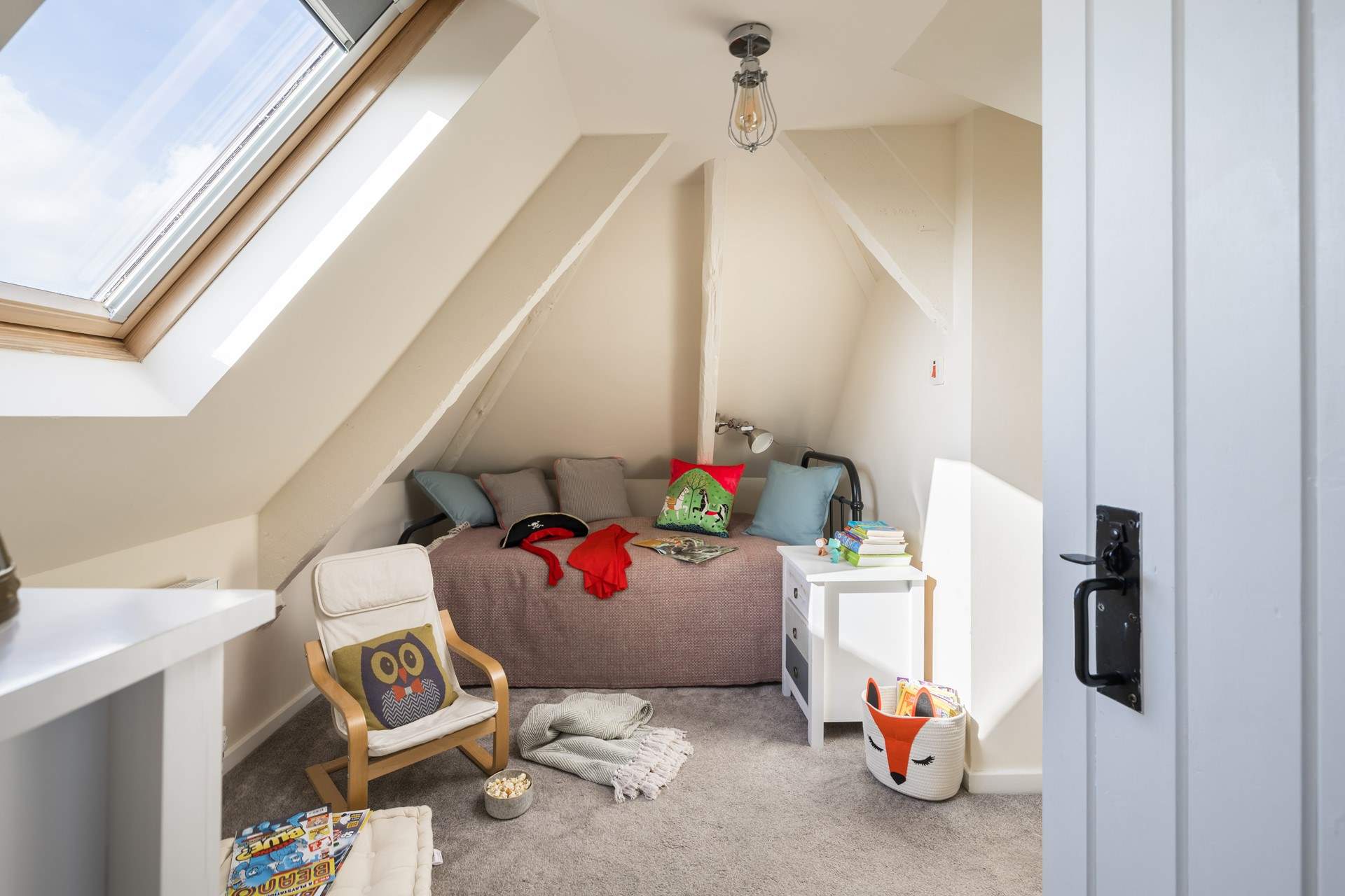 Enjoy a little quiet while you leave the kids to play in this lovely space.