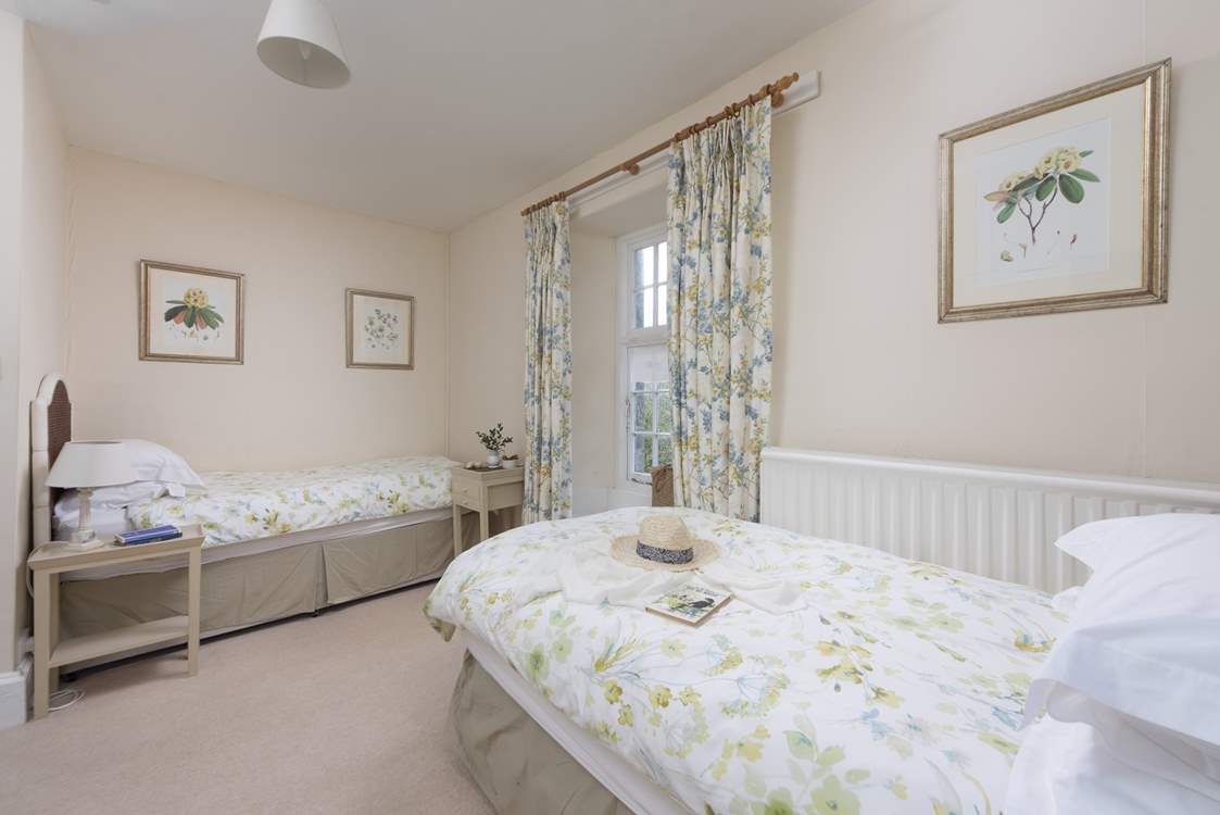 There are twin beds in bedroom 7.