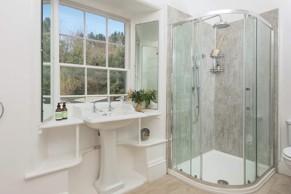 The family shower-room.