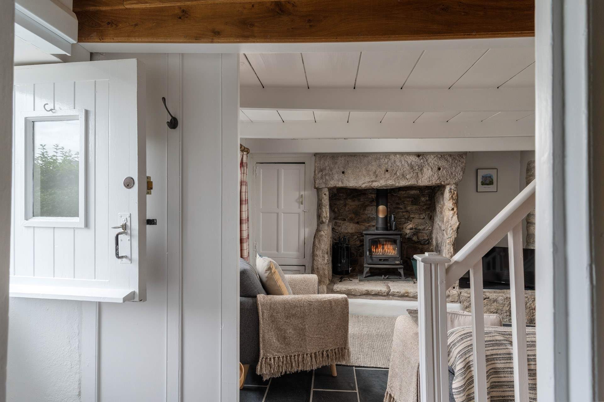 Open up the stable door and step into Tinners Cottage. 