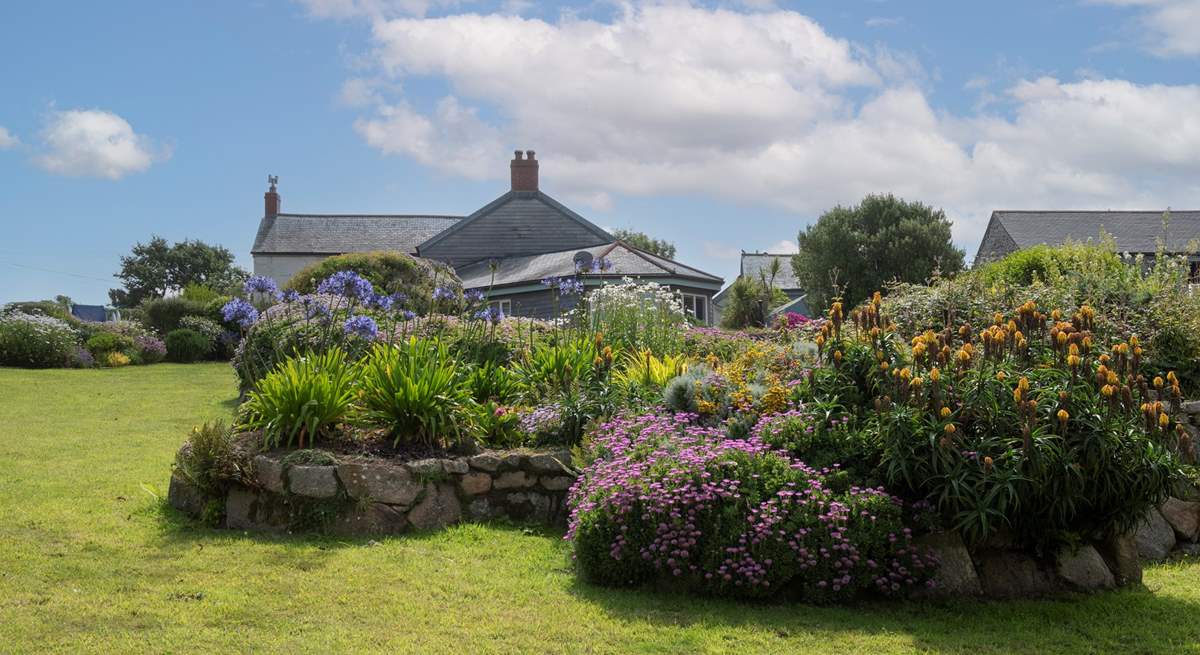 Trebarvah Farmhouse  is the perfect setting to relax. 