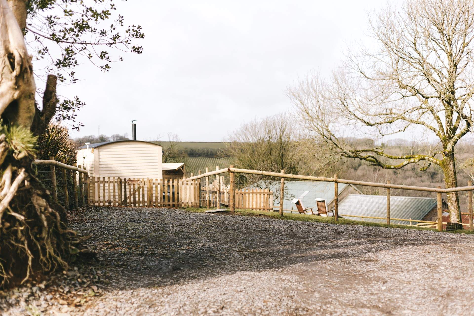 Pull into your own private driveway and walk on to reach the hut.