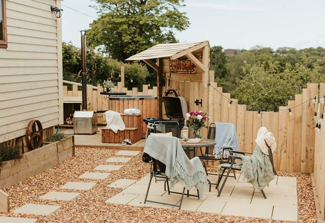 The barbecue area can be enjoyed no matter the season!