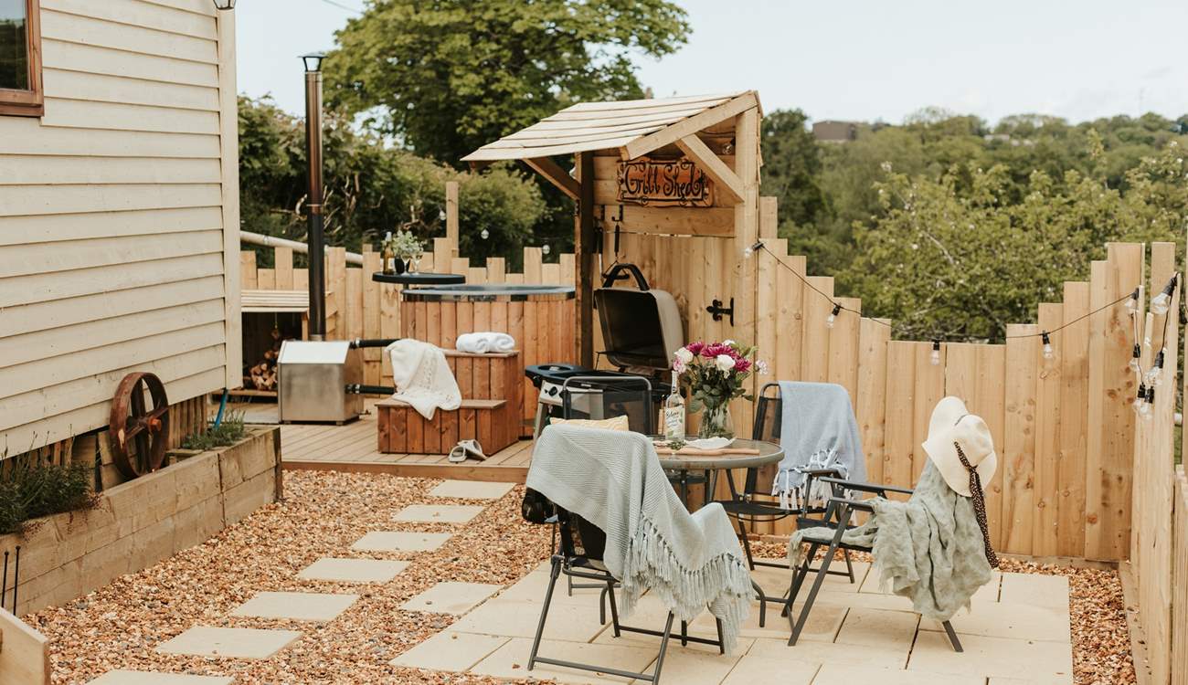 The barbecue area can be enjoyed no matter the season!