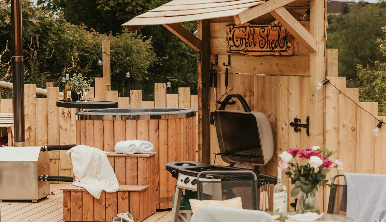 The perfectly positioned wood-fired hot tub awaits! 