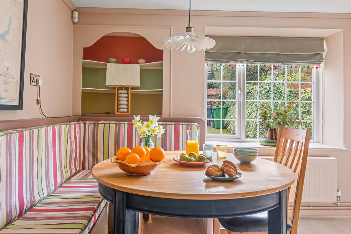 What a fabulous spot to enjoy any meal.