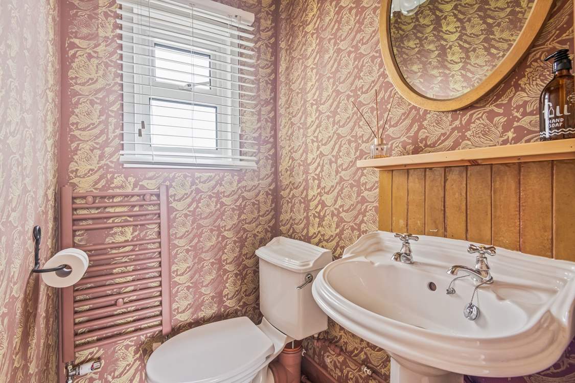 Even the downstairs WC is beautifully decorated.