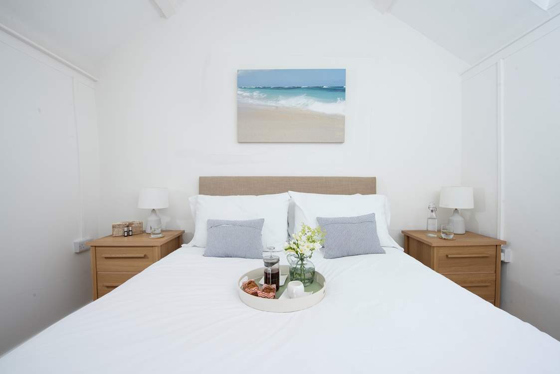 Why not ease into your holiday with breakfast in bed in this charming cosy cottage.