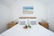 Why not ease into your holiday with breakfast in bed in this charming cosy cottage.
