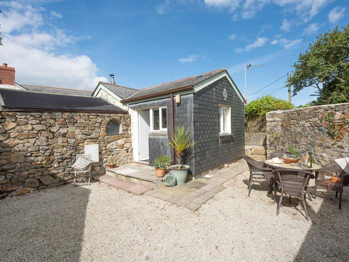 Mounts Bay Cottage, Sleeps 4 in Marazion