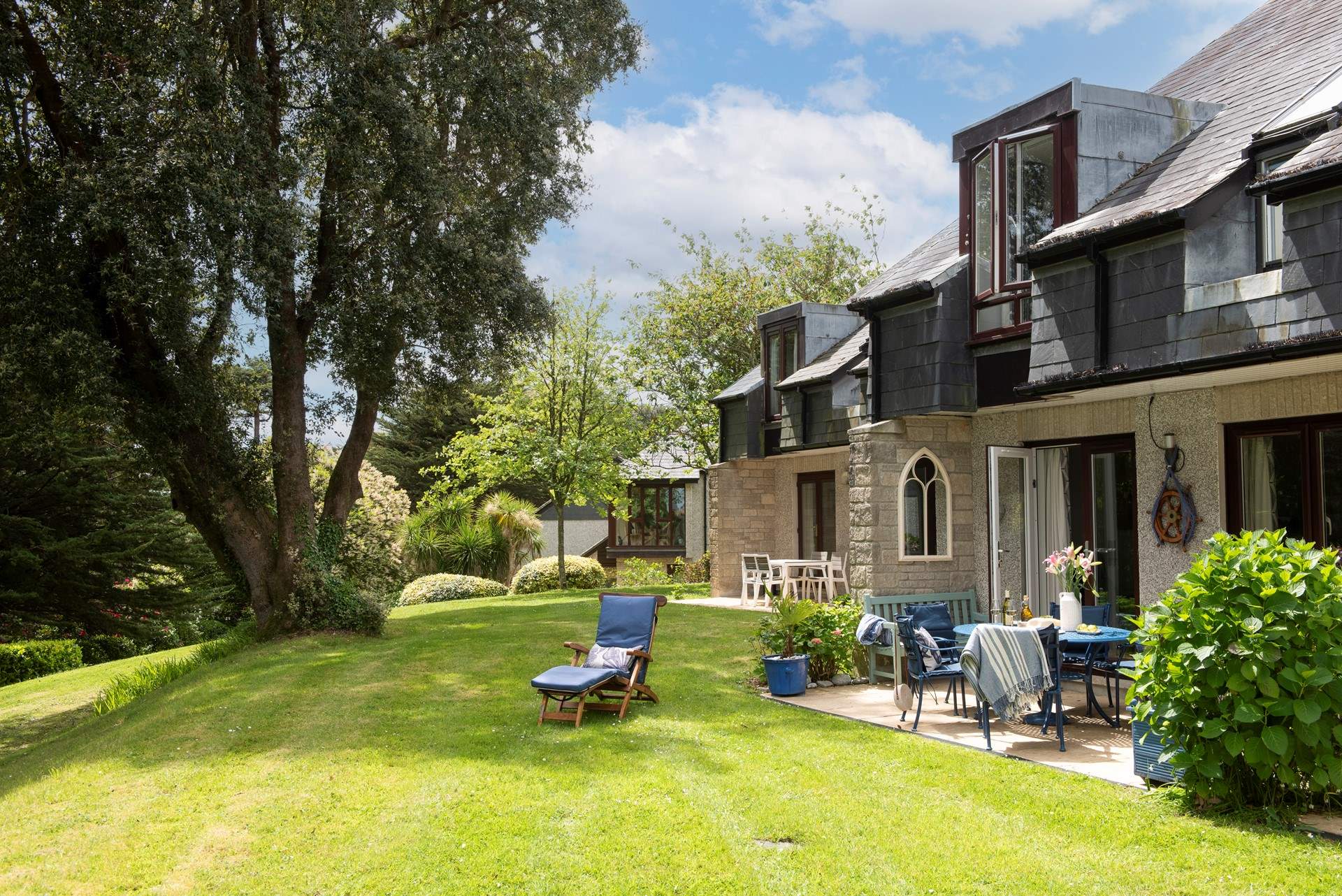 Welcome to 65 Lower Maen Cottage. 