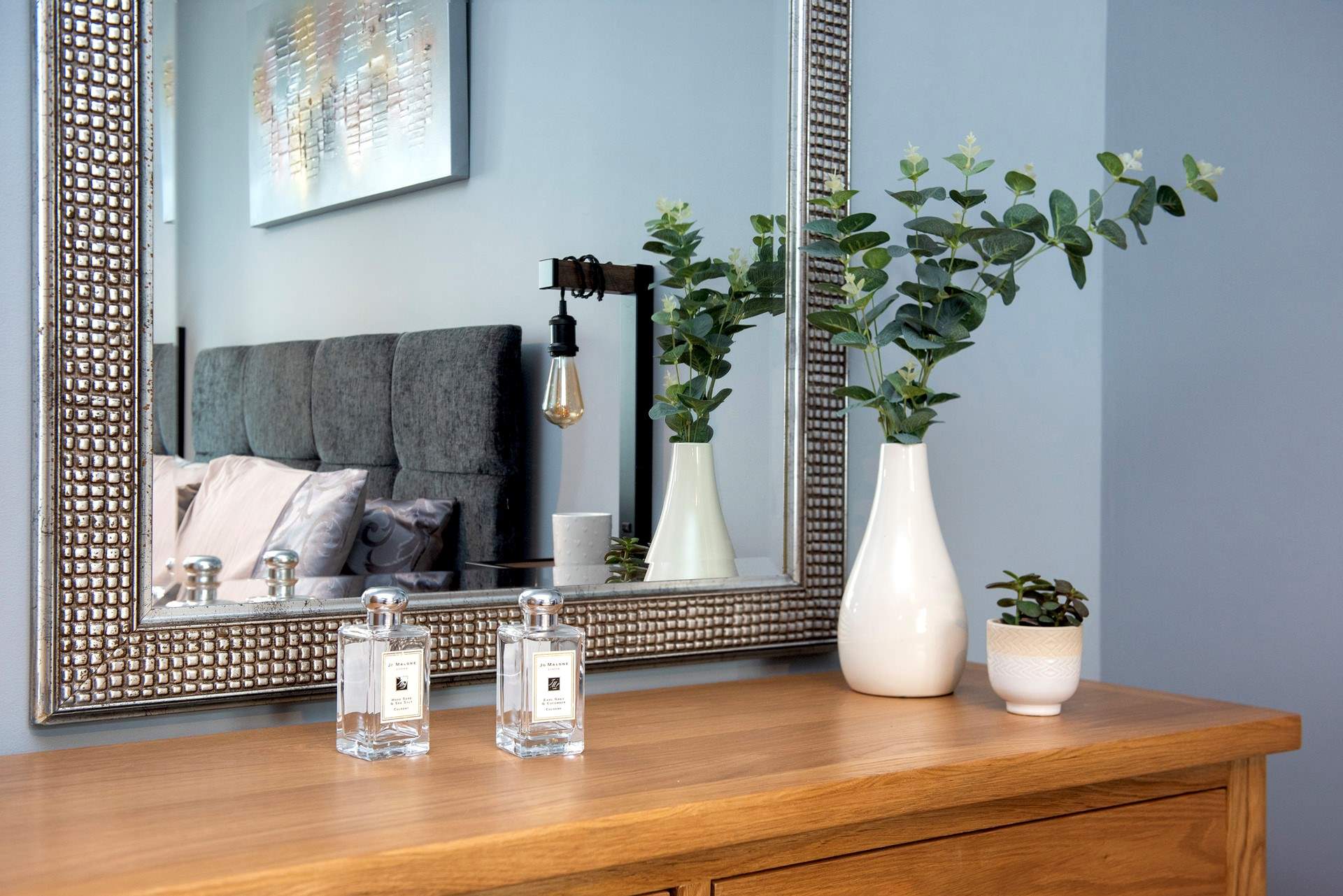 Come and treat yourself to a few days at Blue Mill Retreat.